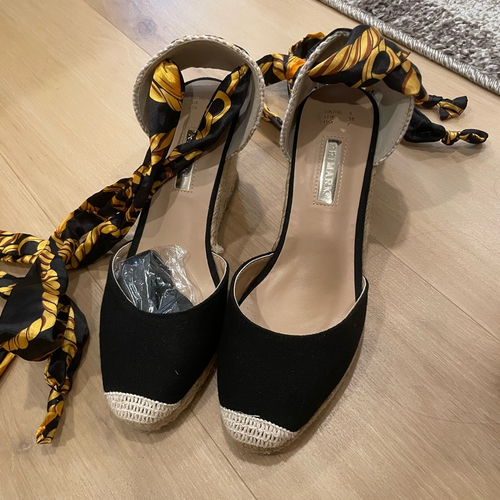 Black & Gold Espadrilles
